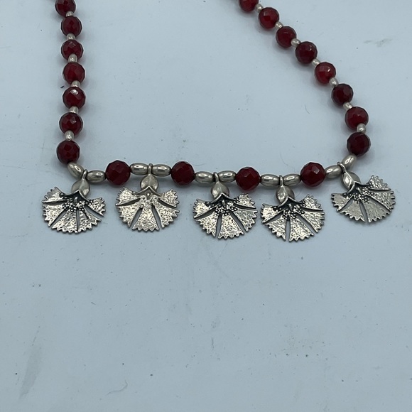 “VINTAGE GINGKO LEAF NECKLACE” Silver with Brown Faceted “Jet” Beads. - Picture 13 of 15
